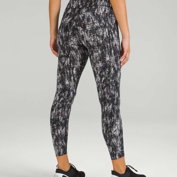 Lululemon Fast and Free High-Rise Tight 25" Lino Slide Alpine White Black - Picture 3 of 9